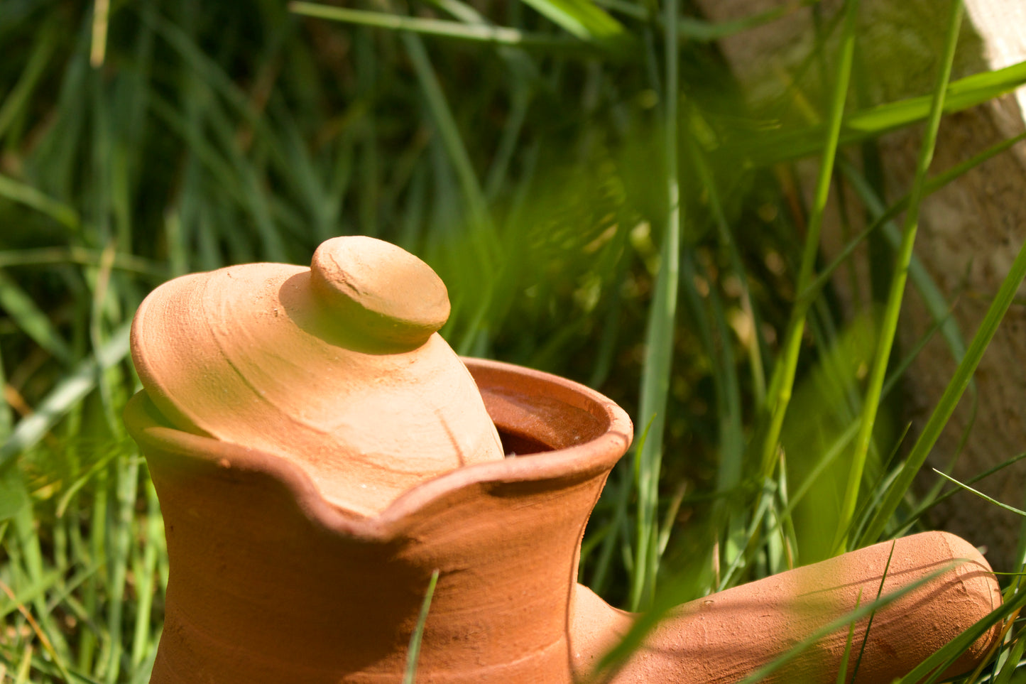 Traditional Pottery Rakwa (coffee pot)
